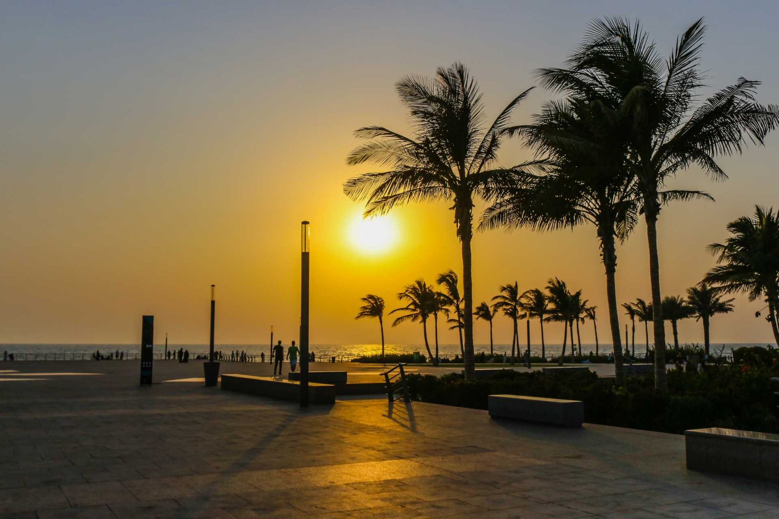 jeddah to makkah taxi, water front