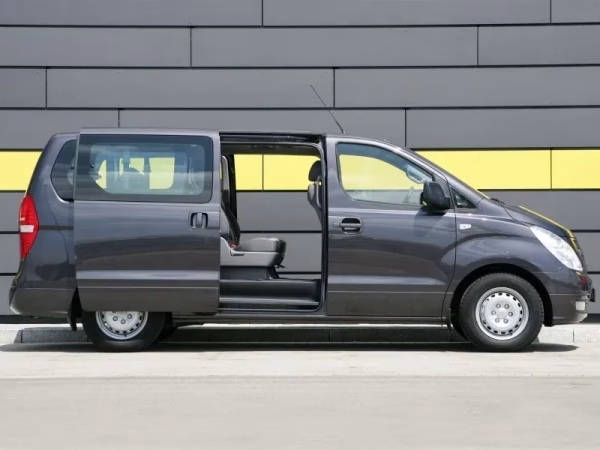 Private Neom Bay Airport Taxi Service